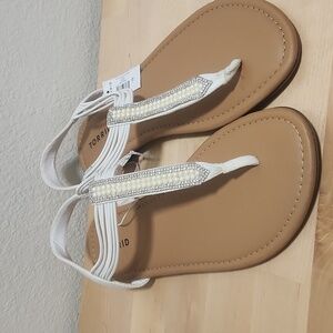 NWT Torrid Sz 10 Thong T-Strap Sandals Pearl Rhinestone Beach Wedding Holiday